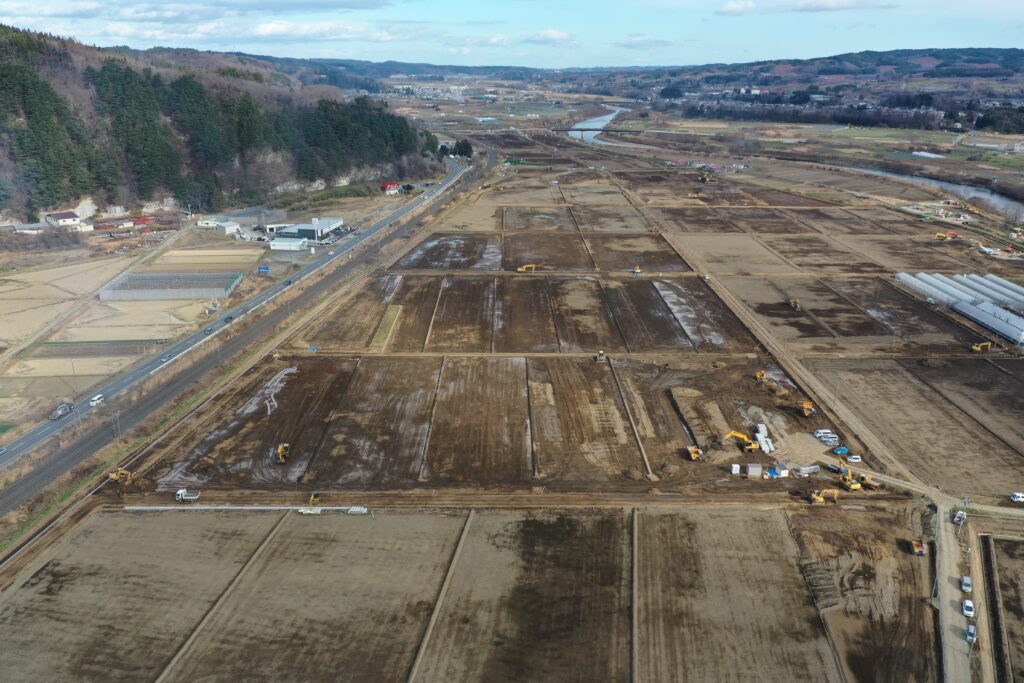 三県局農水(整工)第28号 名川第二工区県ぽ第18号工事の施工写真