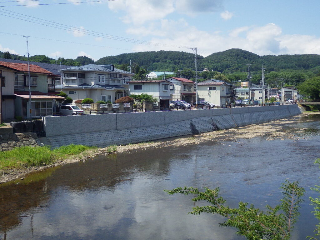 第9-2号 馬淵川広域河川改修（関根川原地区）工事の施工写真